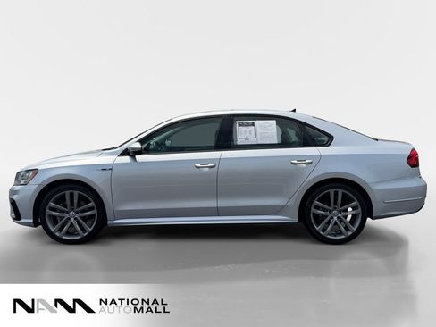 Used 2018 Volkswagen Passat 2.0T R-Line FWD image 2