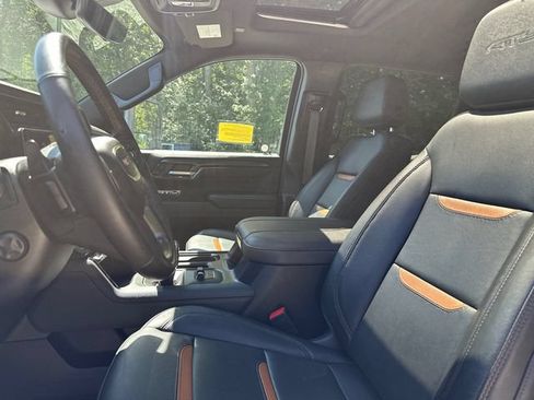 Used 2024 GMC Sierra 1500 AT4 w/ Technology Package AWD/4WD image 36