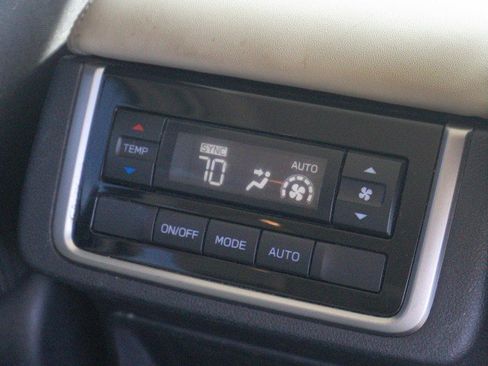 Used 2019 Subaru Ascent Premium AWD/4WD image 28