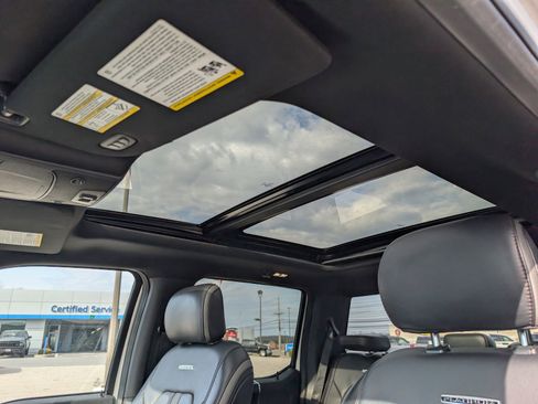 Used 2019 Ford F150 Platinum w/ Equipment Group 701A Luxury image 35