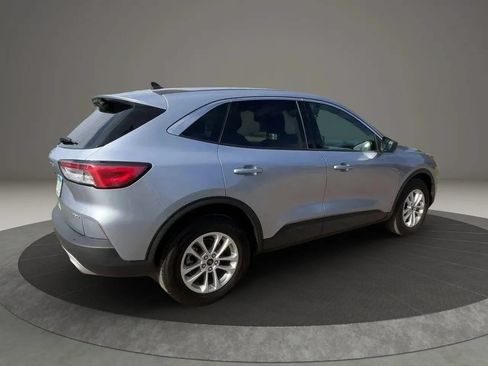 Used 2022 Ford Escape SE w/ Convenience Package AWD/4WD image 4