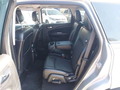 Used 2020 Dodge Journey Crossroad image 6