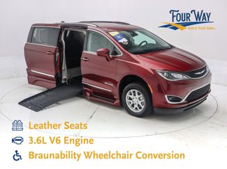 Used 2019 Chrysler Pacifica Touring-L video 1