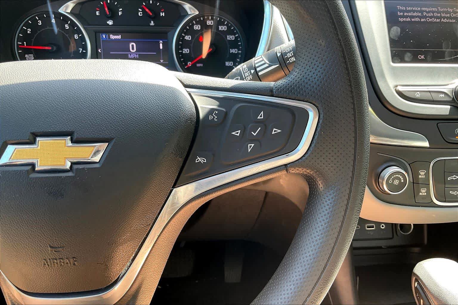 Used 2022 Chevrolet Equinox LS w/ LS Convenience Package FWD image 19