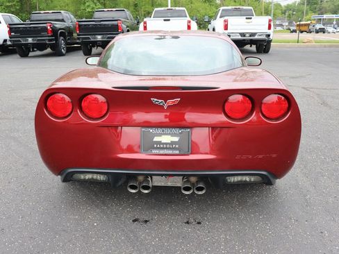 Used 2007 Chevrolet Corvette Coupe w/ Performance Package RWD image 26