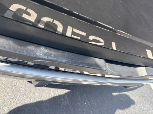 Certified 2022 Hyundai Tucson Limited FWD image 10