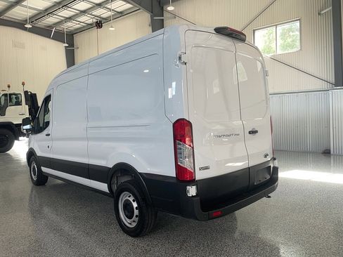 Used 2025 Ford Transit 250 148 Medium Roof w/ Load Area Protection Package RWD image 17