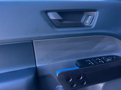 New 2026 Ford Maverick Lobo AWD/4WD image 10