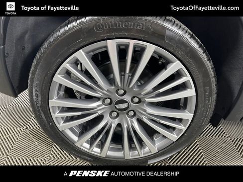 Used 2024 Cadillac XT4 Premium Luxury w/ Technology Package AWD/4WD image 22