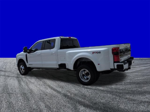 New 2026 Ford F350 Platinum w/ FX4 Off-Road Package AWD/4WD image 6