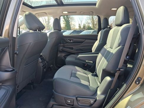 Used 2025 Subaru Ascent Onyx Edition image 11
