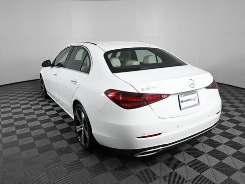 Used 2025 Mercedes-Benz C 300 Sedan image 4