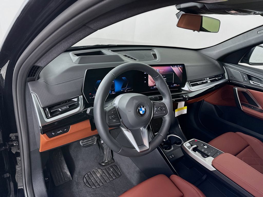 Used 2026 BMW X2 xDrive28i w/ Technology Package AWD/4WD image 11
