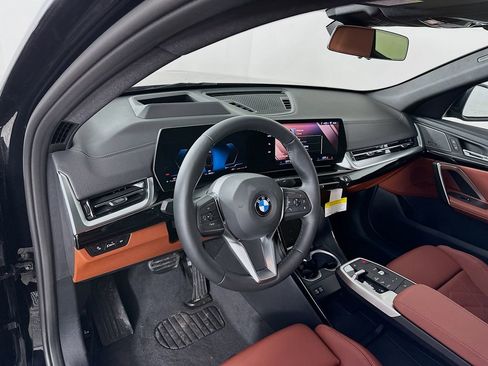 Used 2026 BMW X2 xDrive28i w/ Technology Package AWD/4WD image 11