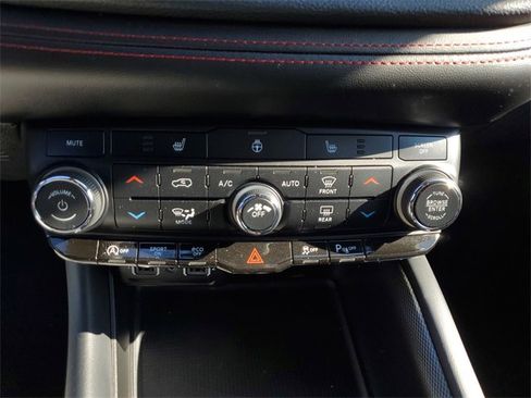 Used 2024 Dodge Durango GT image 20