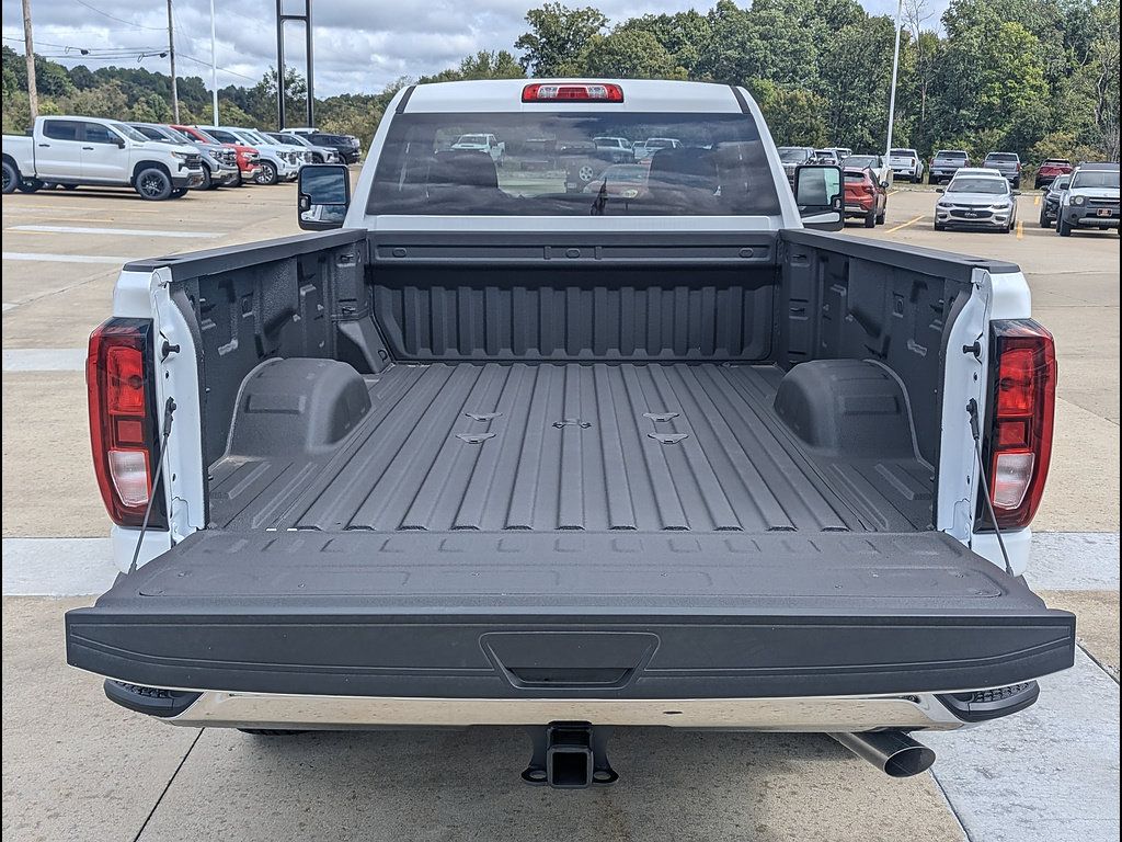 New 2026 GMC Sierra 2500 Pro AWD/4WD image 13