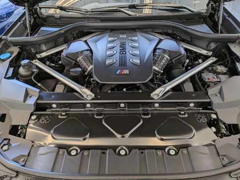 New 2026 BMW X5 M60i image 17