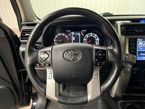 Used 2024 Toyota 4Runner SR5 Premium w/ Moonroof Package AWD/4WD image 21