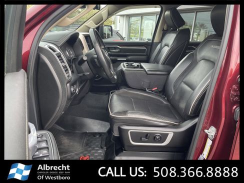 Used 2019 RAM 1500 Laramie AWD/4WD image 11