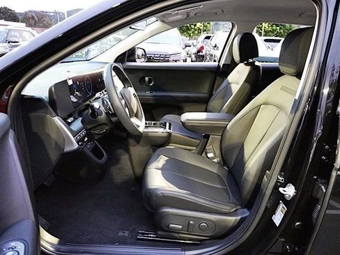Used 2025 Hyundai Ioniq 5 SEL image 15