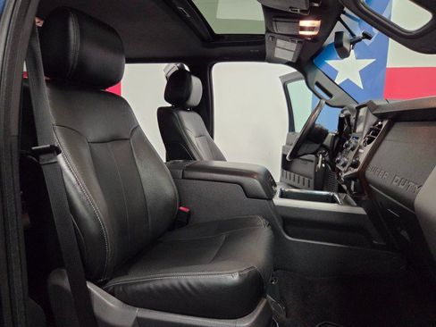 Used 2015 Ford F250 Lariat w/ Chrome Package AWD/4WD image 64
