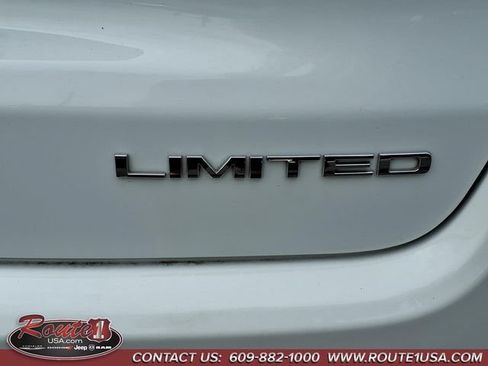 Used 2025 Jeep Compass Limited w/ Elite Group AWD/4WD image 18