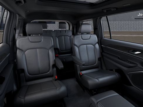 New 2026 Jeep Grand Cherokee L Limited RWD image 15