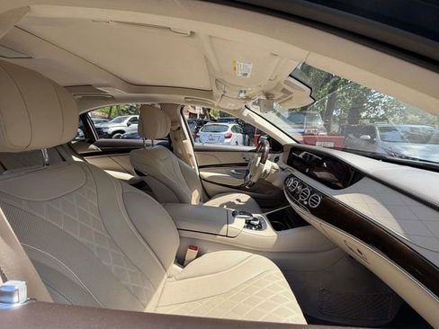 Used 2020 Mercedes-Benz S 560 4MATIC Sedan image 11