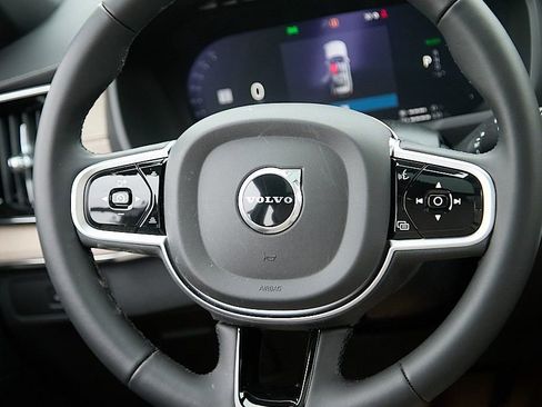 New 2026 Volvo XC90 T8 Ultra w/ Protection Package image 27