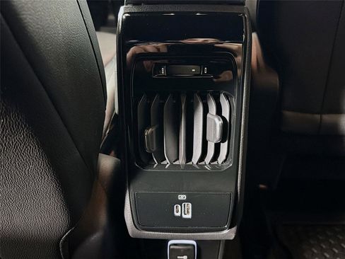 Used 2024 Jeep Compass Latitude w/ Convenience Group image 24