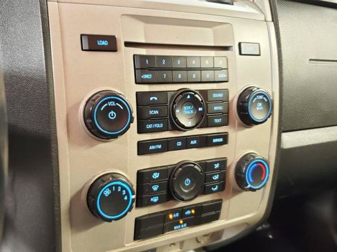 Used 2012 Ford Escape XLT AWD/4WD image 21