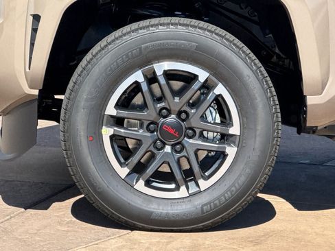 New 2026 Toyota Tacoma TRD Sport w/ TRD Sport Premium Package AWD/4WD image 33