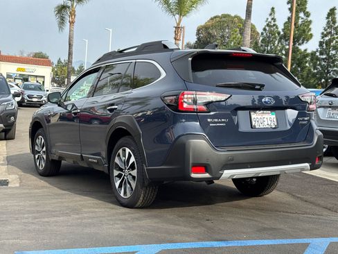 Certified 2025 Subaru Outback Touring w/ Popular Package #2 image 8