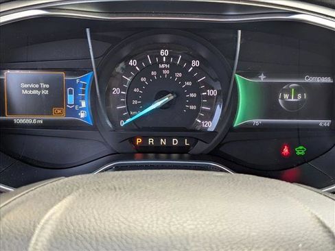 Used 2014 Ford Fusion SE w/ Equipment Group 502A image 11