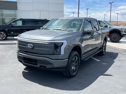 Used 2025 Ford F150 Lightning Lariat w/ Max Trailer Tow Package AWD/4WD image 2