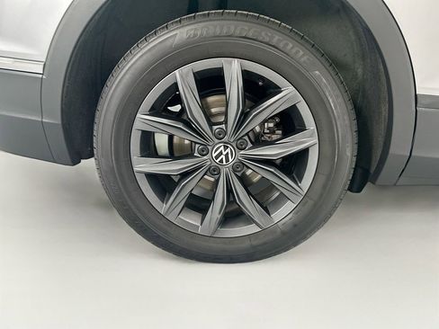Used 2023 Volkswagen Tiguan SE FWD image 31