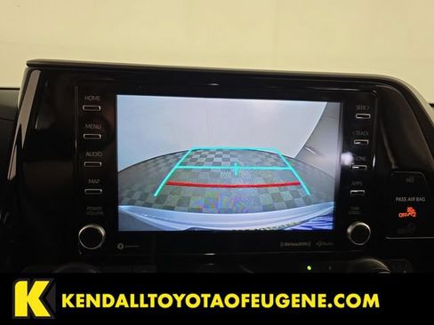 Used 2022 Toyota Highlander XLE AWD/4WD image 15