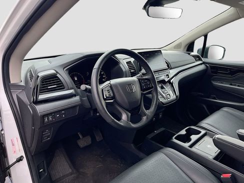 Used 2025 Honda Odyssey Elite image 9