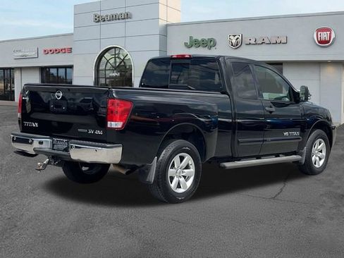 Used 2014 Nissan Titan SV w/ SV Value Truck Package AWD/4WD image 7