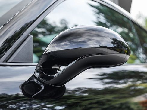 Used 2014 Porsche 911 Turbo S image 96