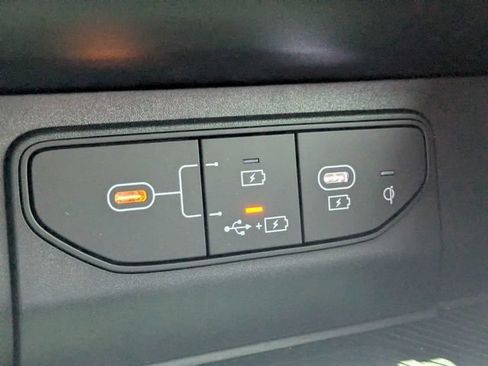 Used 2026 Kia Sportage SX FWD image 32