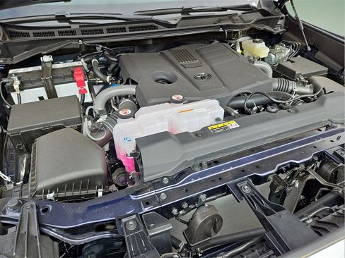 New 2025 Toyota Tundra SR5 image 13