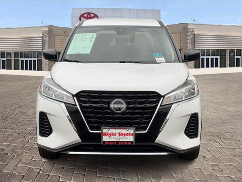 Used 2024 Nissan Kicks S image 5