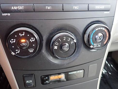 Used 2010 Toyota Corolla LE w/ All Weather Guard Pkg FWD image 15
