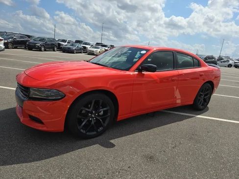 Used 2022 Dodge Charger SXT w/ Blacktop Package RWD image 2