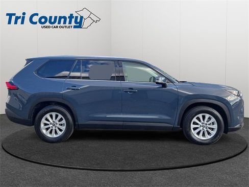 Certified 2024 Toyota Grand Highlander XLE image 9