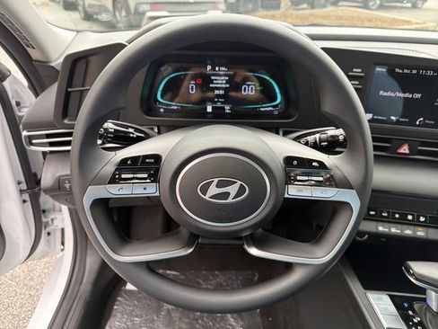 New 2026 Hyundai Elantra Blue image 23