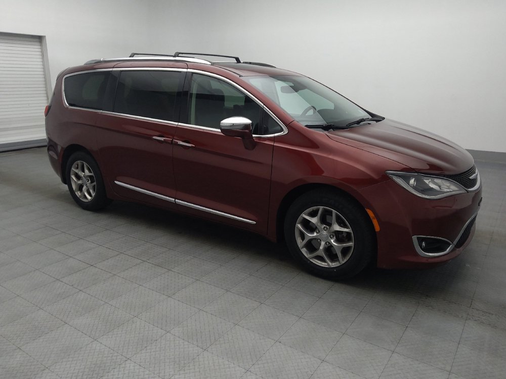 Used 2018 Chrysler Pacifica Limited FWD image 11