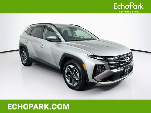 Used 2025 Hyundai Tucson SEL FWD image 1