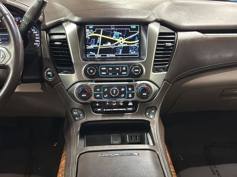 Used 2020 Chevrolet Tahoe Premier AWD/4WD image 33